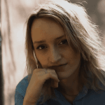 Headshot of Kezia Tomsett